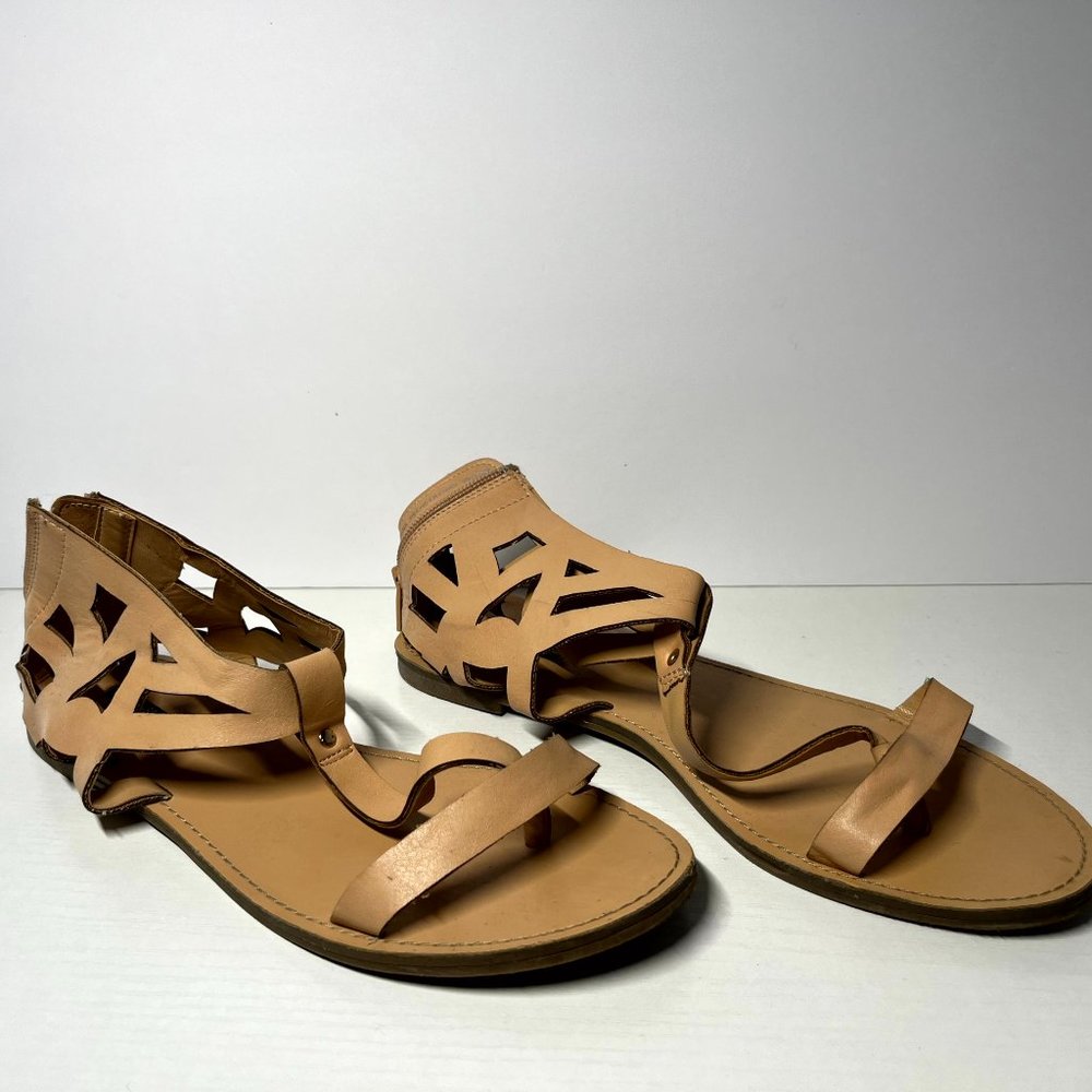 Forever 21 Women's Gladiator Sandals Size 8 Pre-owned